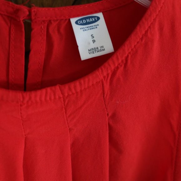 🌟FREE with purchase🌟 Old Navy Red Pleated Round Neck Tunic Dress - Size S - Picture 12 of 14